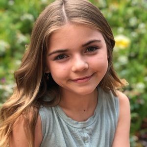 Meet your Posher, Ava